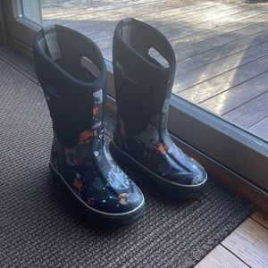 Bogs Boys insulated boots, size 12